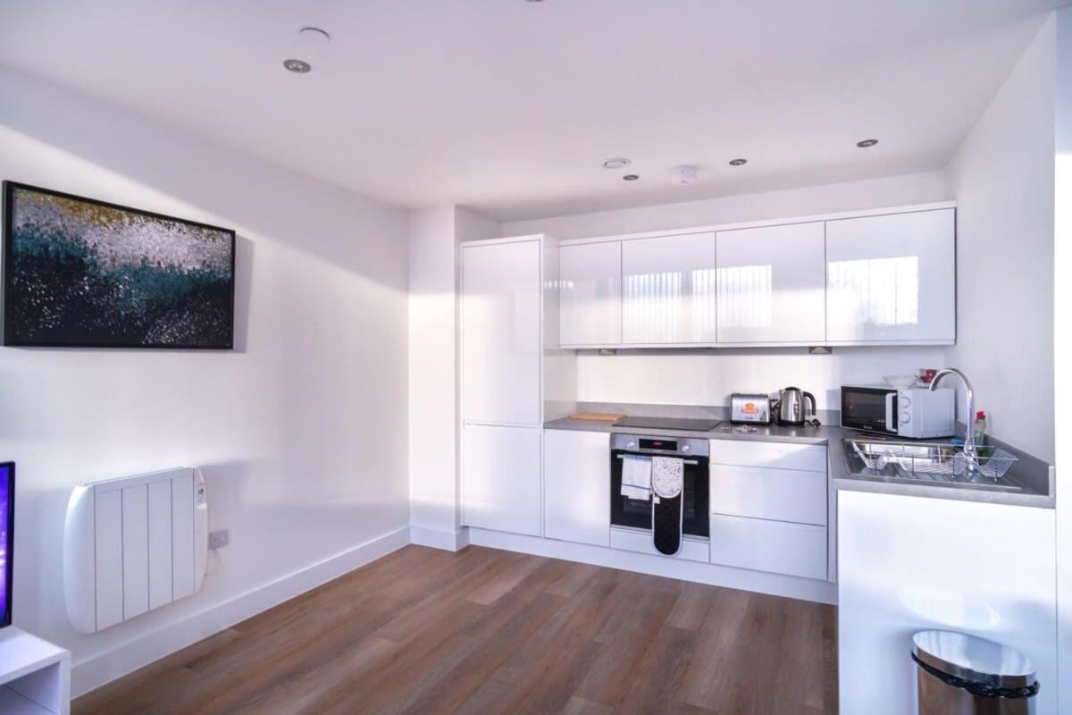 Apartamento Stayzeni, Alexandra Rise Lovely 1 Bed *